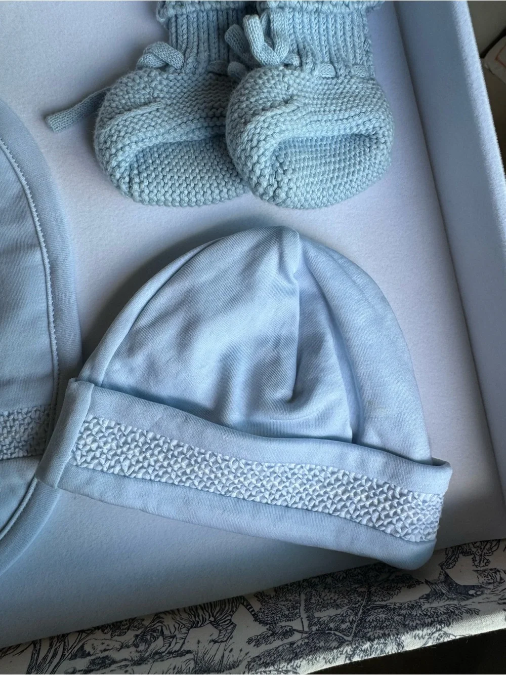 Kissy Kissy newborn bundle hat, bibs, booties